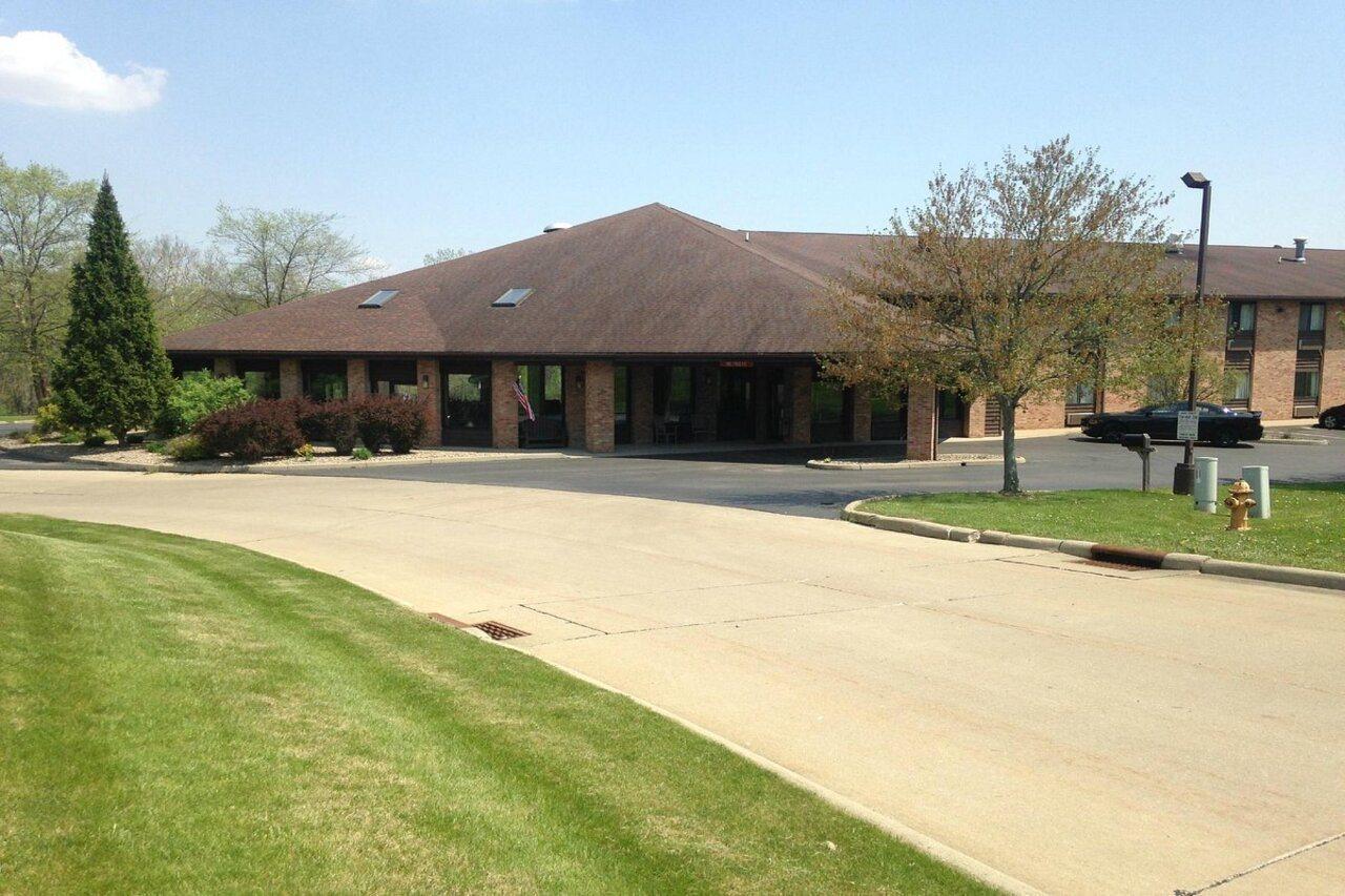 Days Inn By Wyndham Wooster Exterior photo