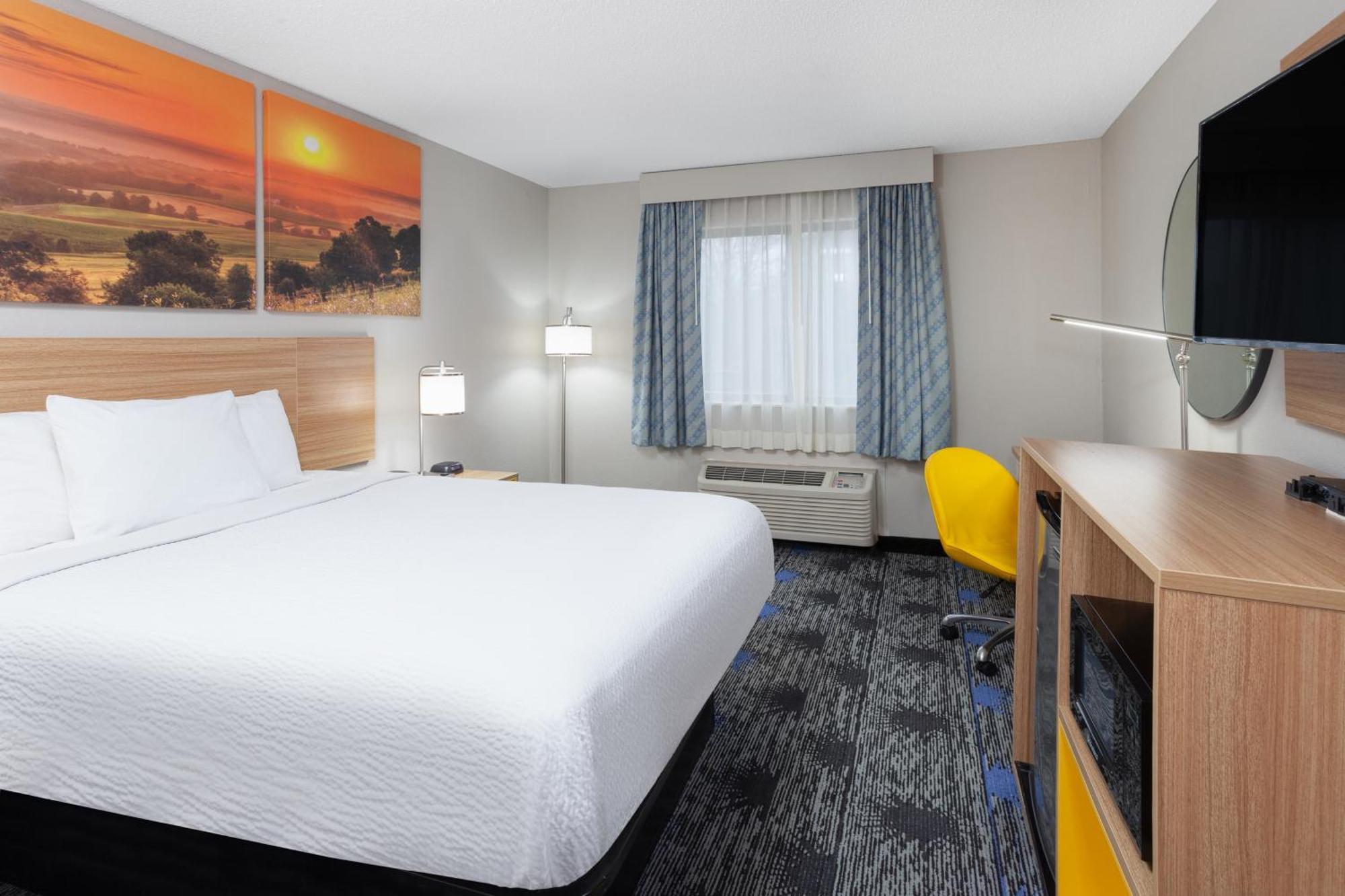 Days Inn By Wyndham Wooster Exterior photo
