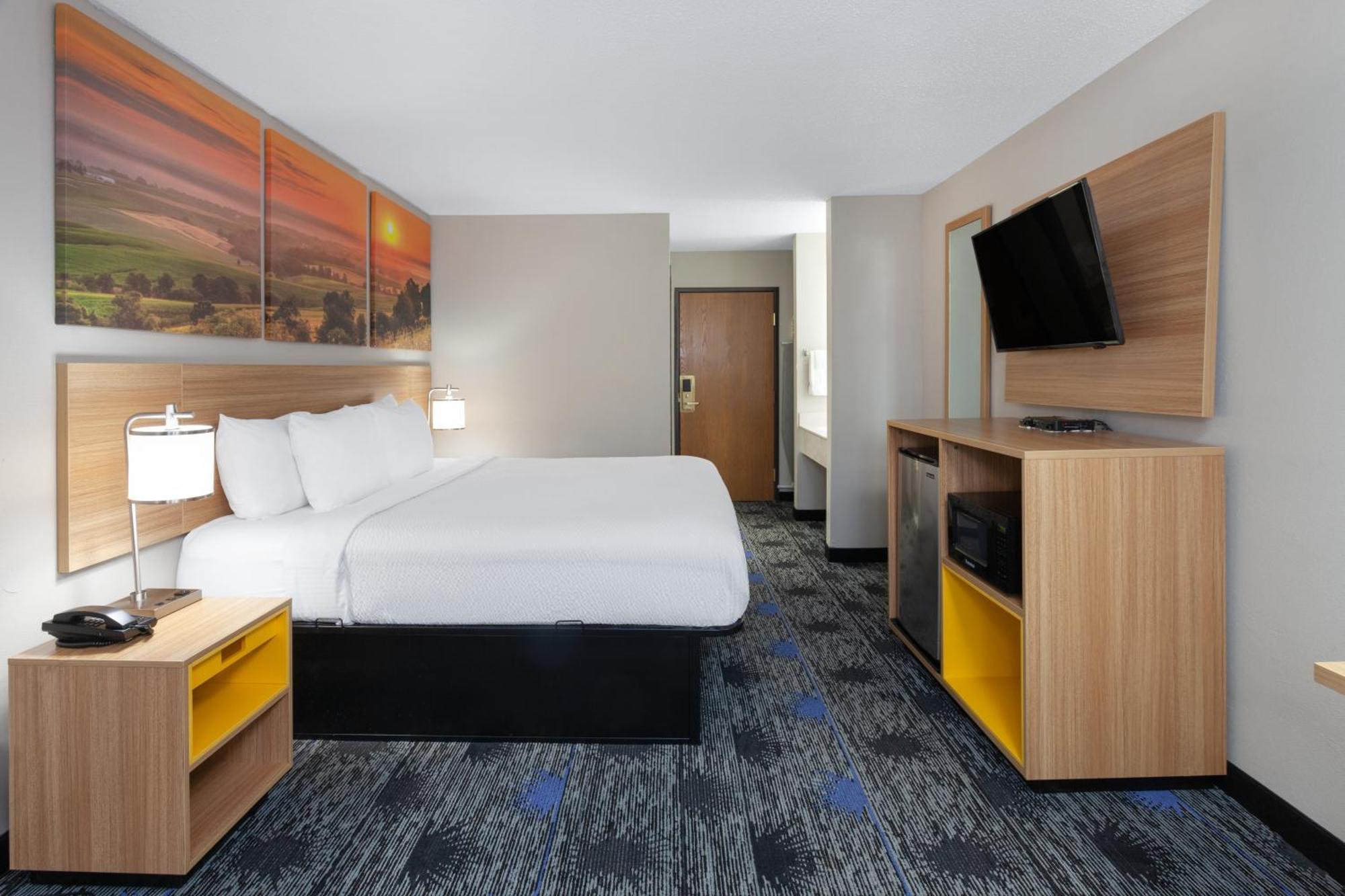 Days Inn By Wyndham Wooster Exterior photo